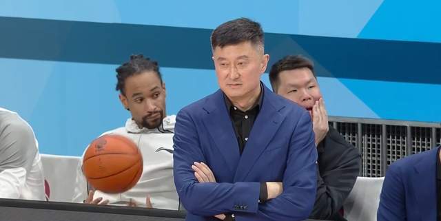 J9九游会官方网站-该醒醒了!广东杜锋一战引众怒,3大失误太致命,用人一塌糊涂