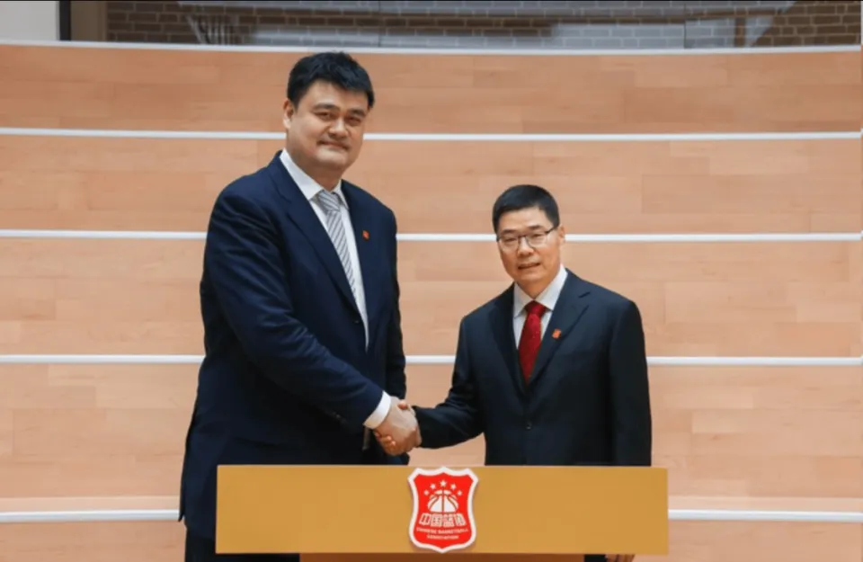 J9九游会官方网站-CBA季后赛又临时改赛制？球迷怒喷：若去年如此，广厦早被淘汰了